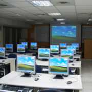 UltraBroadcast 硬體式單向Cat5多媒體電腦教學廣播系統