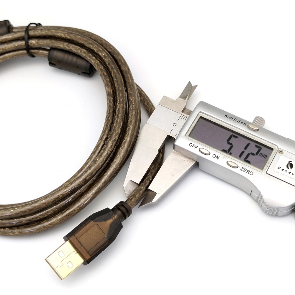 BENEVO USB2.0 連接線 - 磁環與編織網特寫