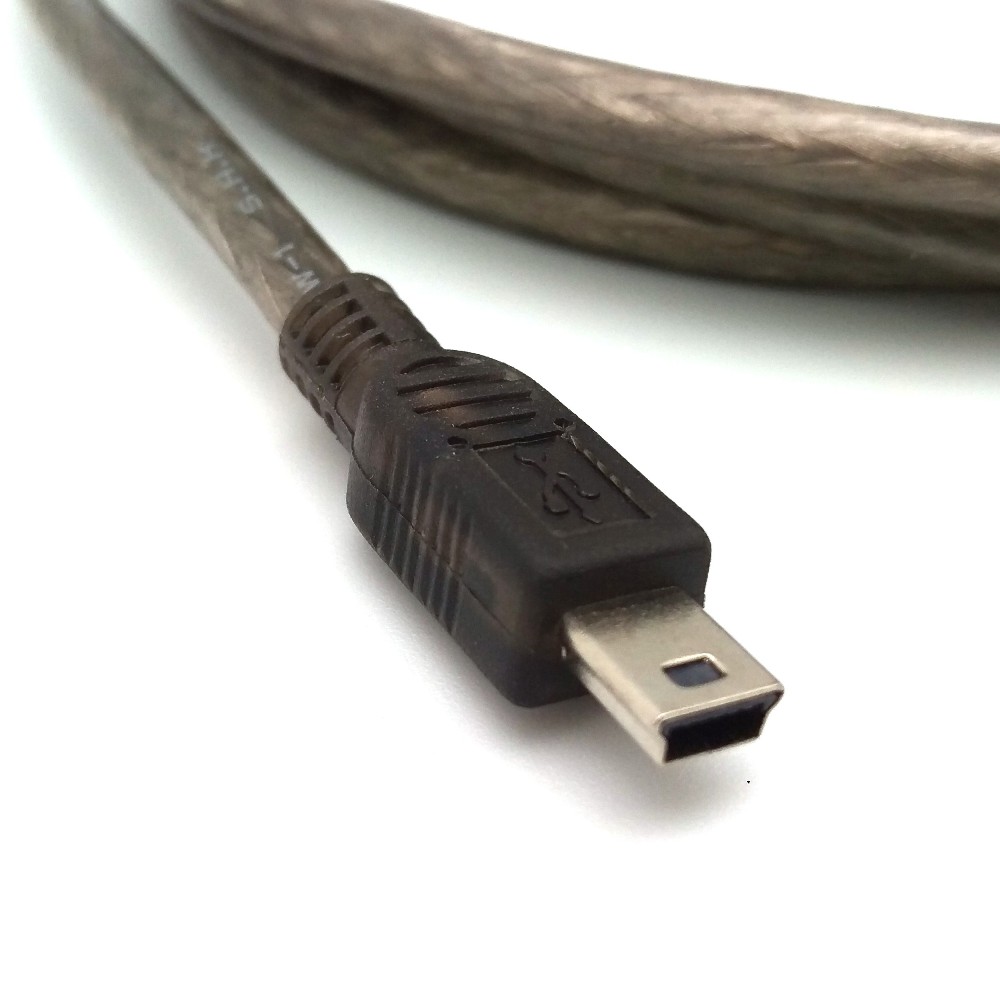 BENEVO USB2.0 連接線 - Mini B 公頭特寫